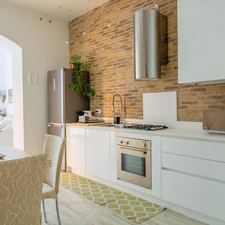 아파트 Stylish 2 Bedroom Flat - Garden *