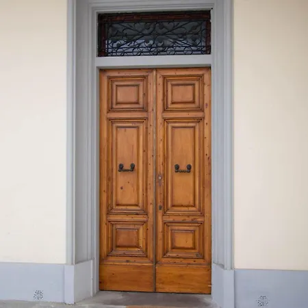 Stylish 2 Bedroom Flat - Garden Apartament