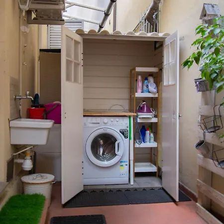 Stylish 2 Bedroom Flat - Garden 아파트
