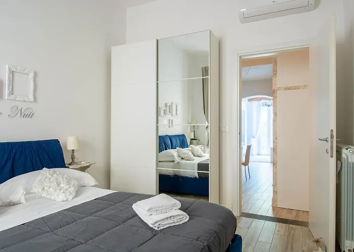 Stylish 2 Bedroom Flat - Garden Appartement