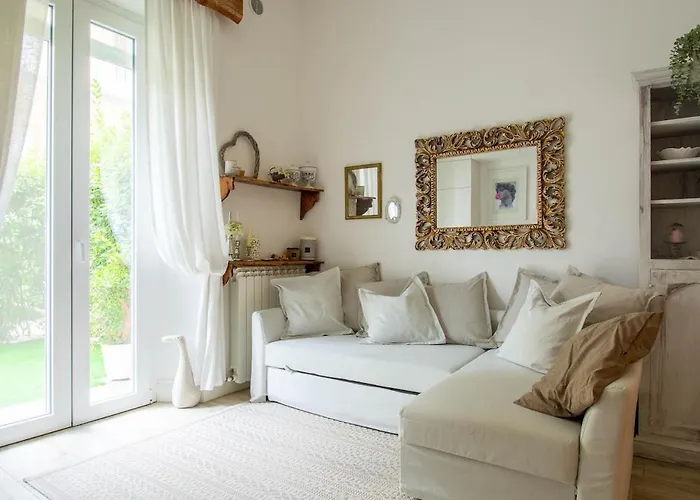 Stylish 2 Bedroom Flat - Garden * Florence