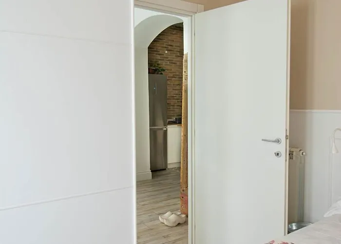 Stylish 2 Bedroom Flat - Garden Appartement *
